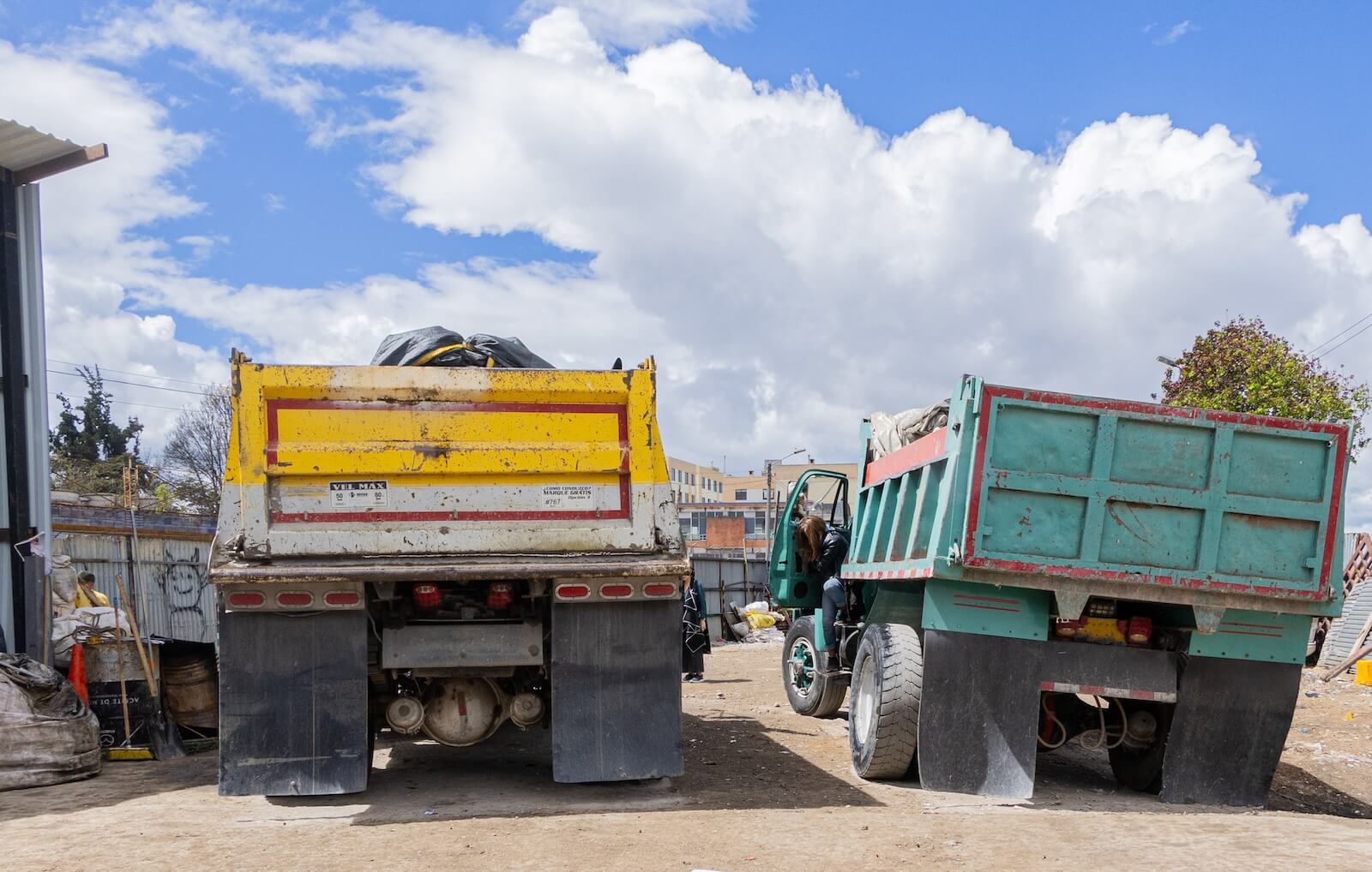 Capturadas dos personas por contaminación ambiental en Barrios Unidos 