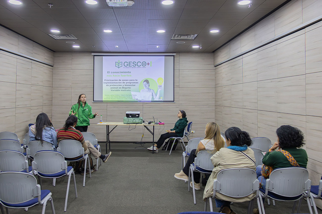 Bogotá avanza en conocimiento e innovación ambiental, sostenible y biodiversa con el Primer Encuentro del Sector Ambiente GESCO 2025